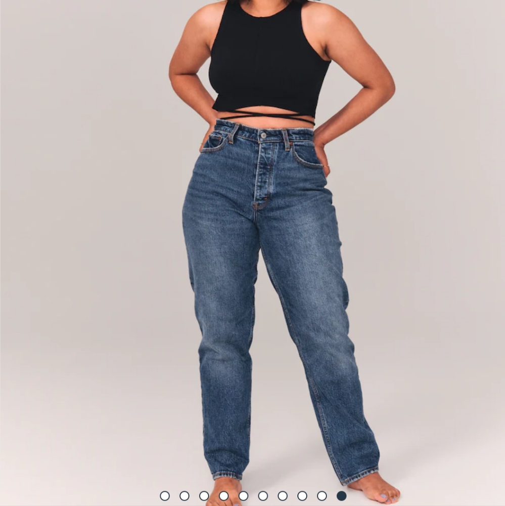 NEW Abercrombie high rise dad jean - 33 short